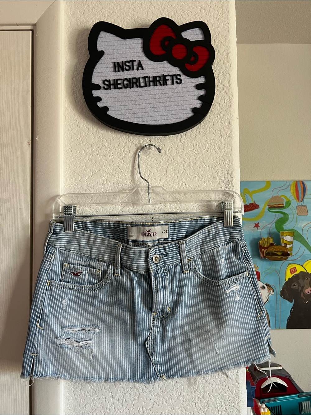 hollister mini skirt